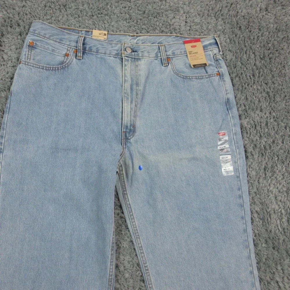 Levis 550 Jeans Mens 42x30 Light Wash Relaxed Fit Tapered Leg Denim 41x29.5* NWT